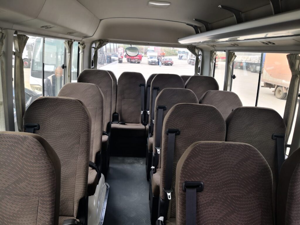 ايجار تويوتا 21 راكب للايجار اليومي