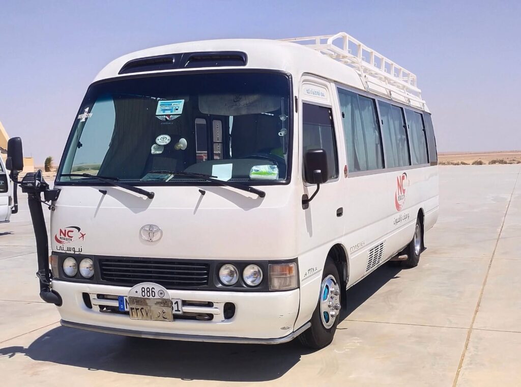 ايجار كوستر الى الجونة