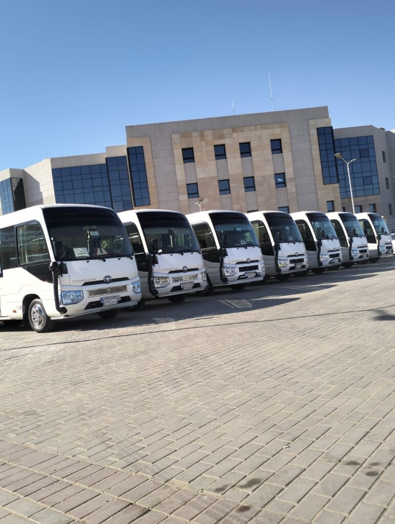 ايجار تويوتا 21 كرسي الى بورسعيد